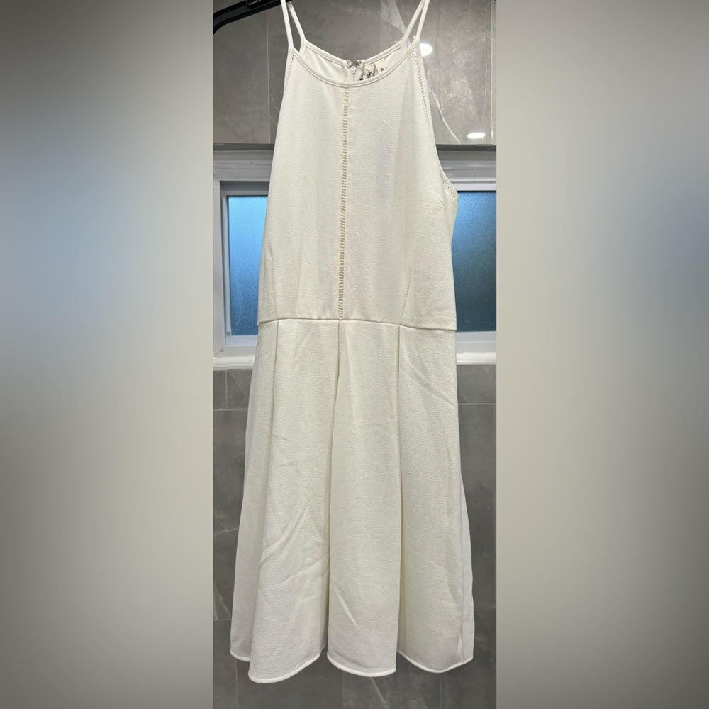 NEVER WORN - white short dress with pockets